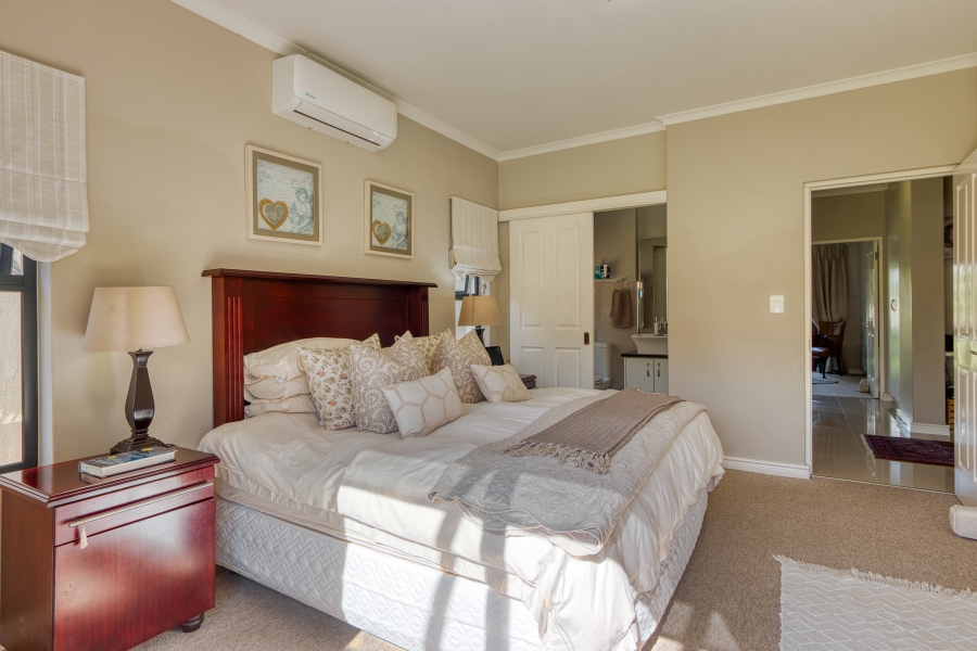 3 Bedroom Property for Sale in Kelderhof Country Village Western Cape